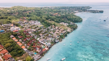 aqua nusa boutique lembongan villas