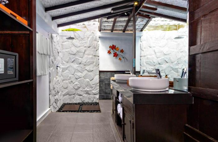 canvas escape resort