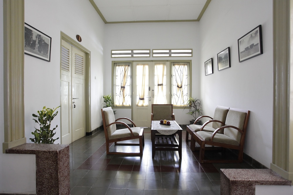 taman yuwono heritage malioboro by natts hospitality