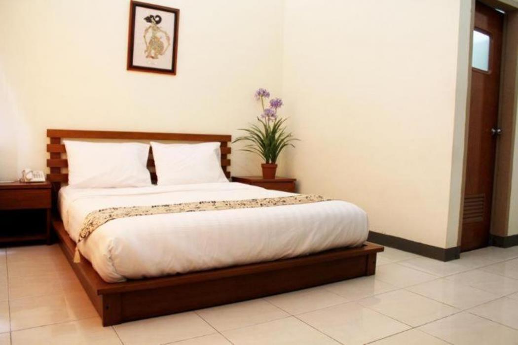 grand cepu hotel