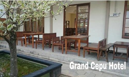 grand cepu hotel