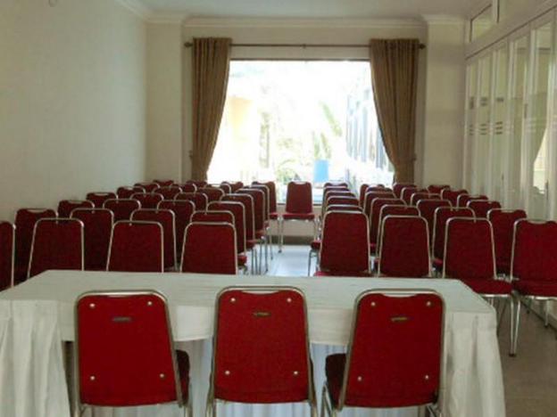 graha kardopa hotel and convention hall