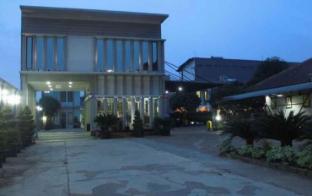 hotel grand pangestu