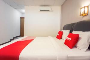 oyo 2180 vina vira hotel