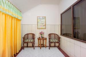 oyo 2180 vina vira hotel