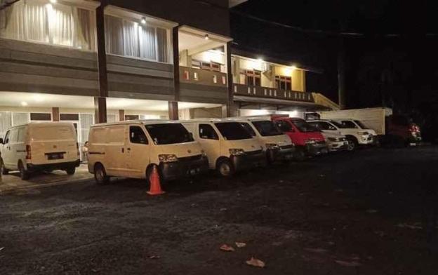 karang sari hotel