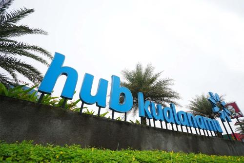 the lively hotel kualanamu airport medan