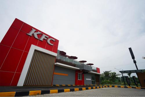 the lively hotel kualanamu airport medan