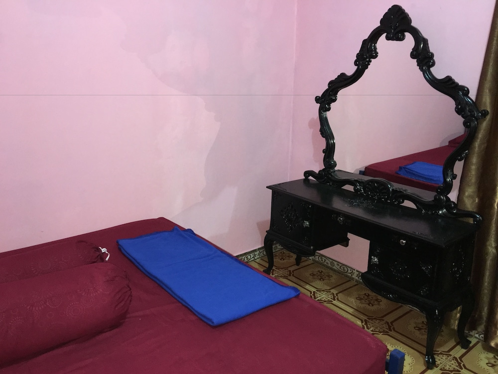 aini homestay ternate