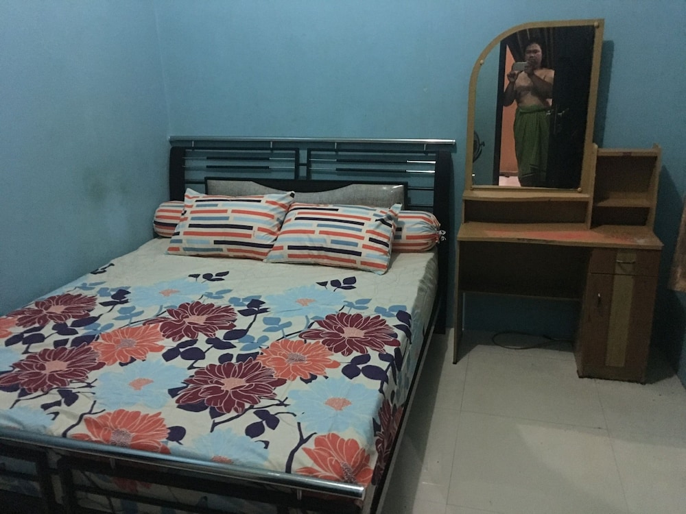 aini homestay ternate