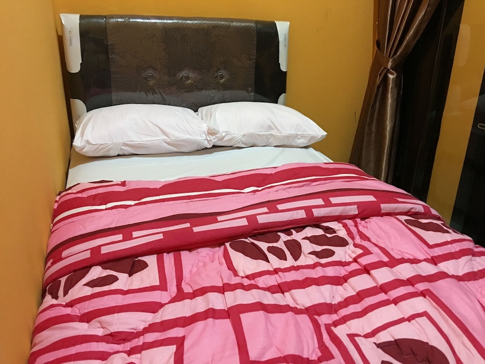 aini homestay ternate