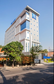 ibis budget surabaya diponegoro