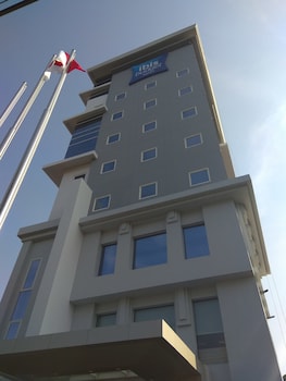 ibis budget surabaya diponegoro