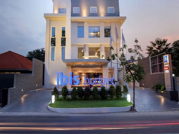 ibis budget surabaya diponegoro