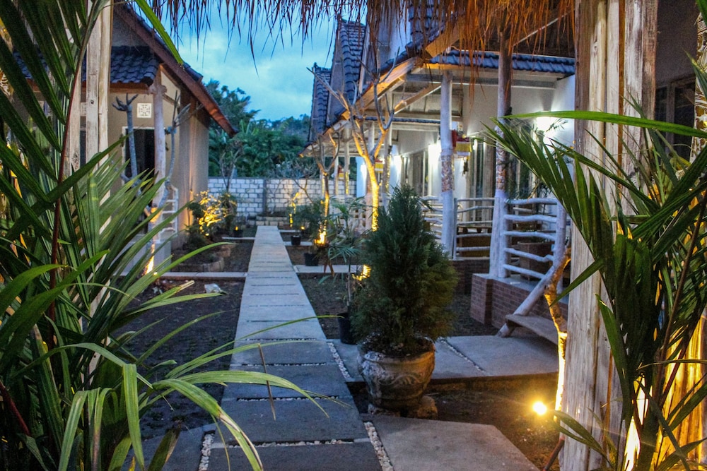 angels bungalow nusa penida