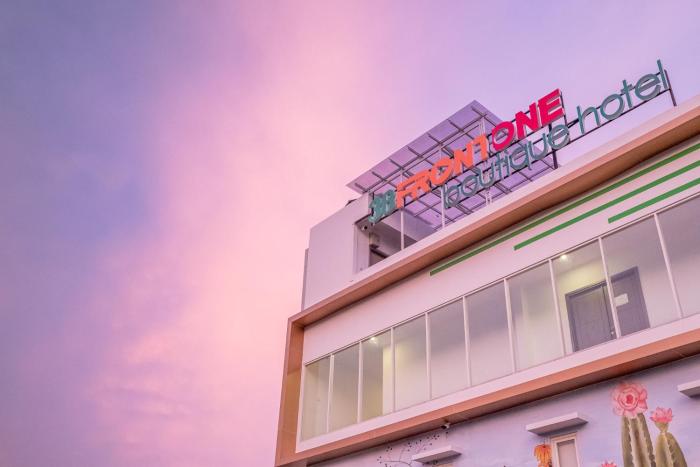 three eight front one boutique batu