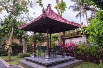 villa taman sari