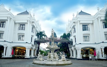 ramada suites by wyndham solo