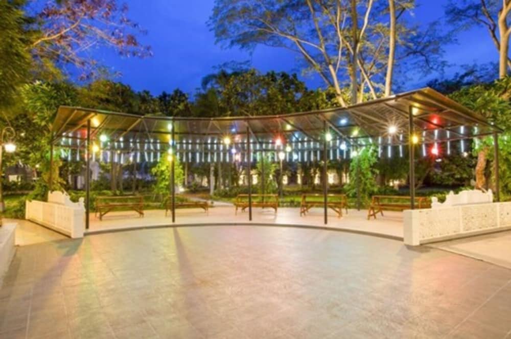 ramada suites by wyndham solo