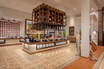 ramada suites by wyndham solo