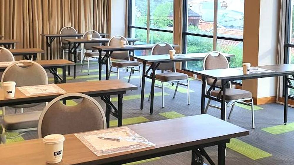 holiday inn express jakarta matraman an ihg hotel