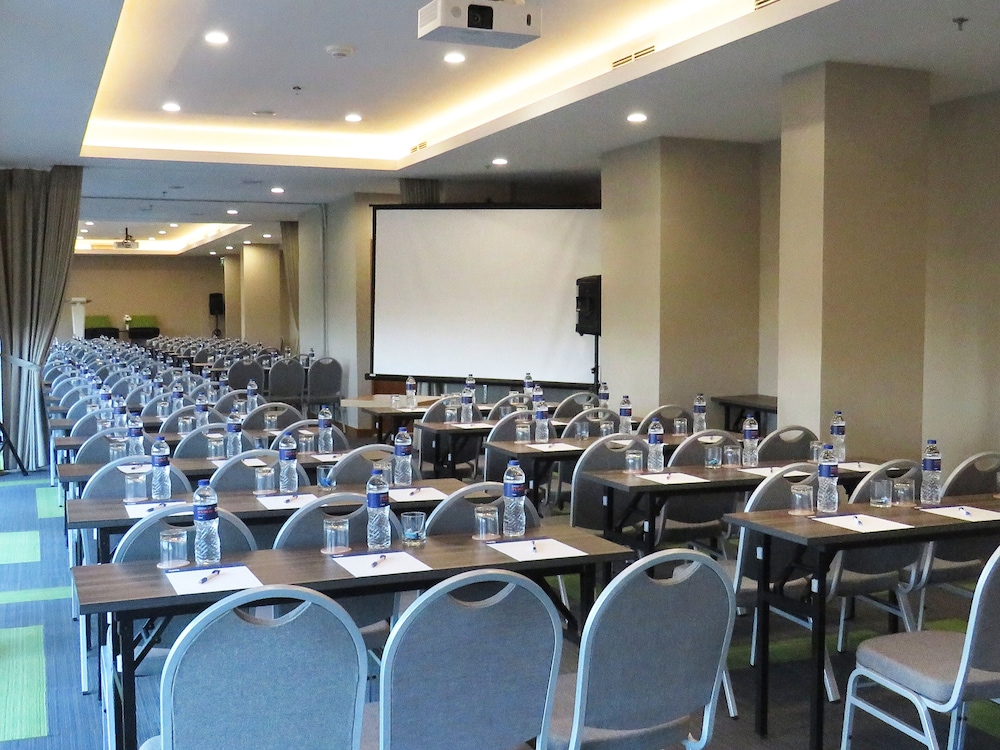 holiday inn express jakarta matraman an ihg hotel
