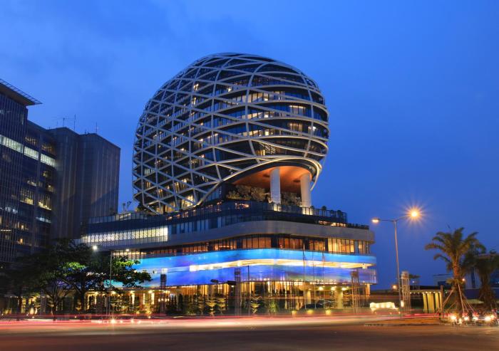 jhl solitaire gading serpong