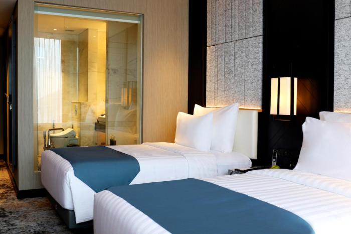 jhl solitaire gading serpong