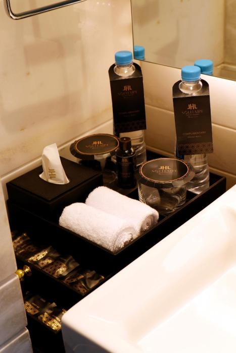 jhl solitaire gading serpong