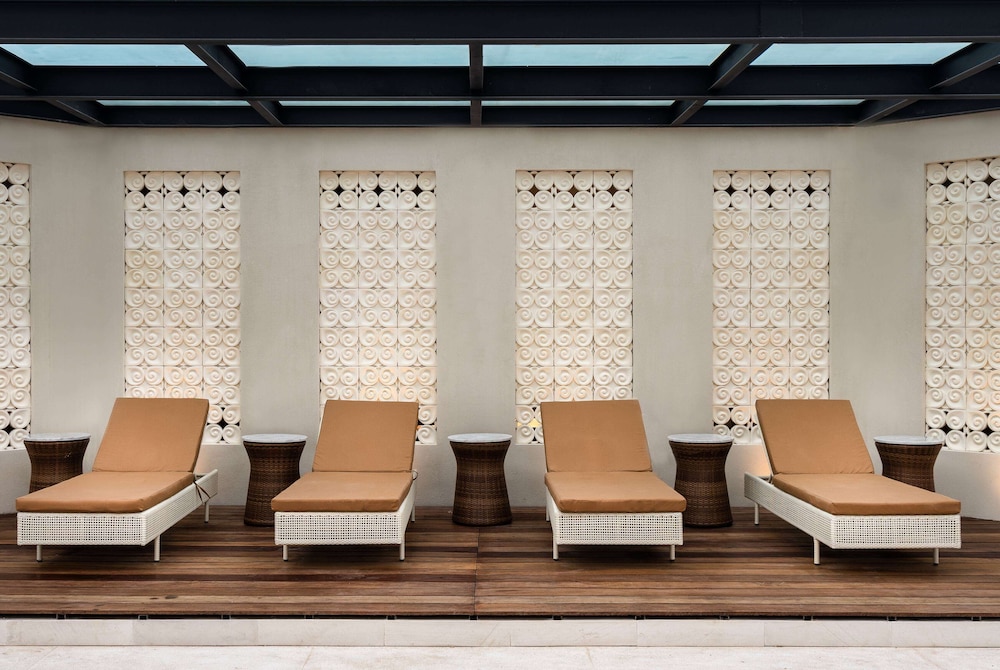 wyndham sundancer resort lombok