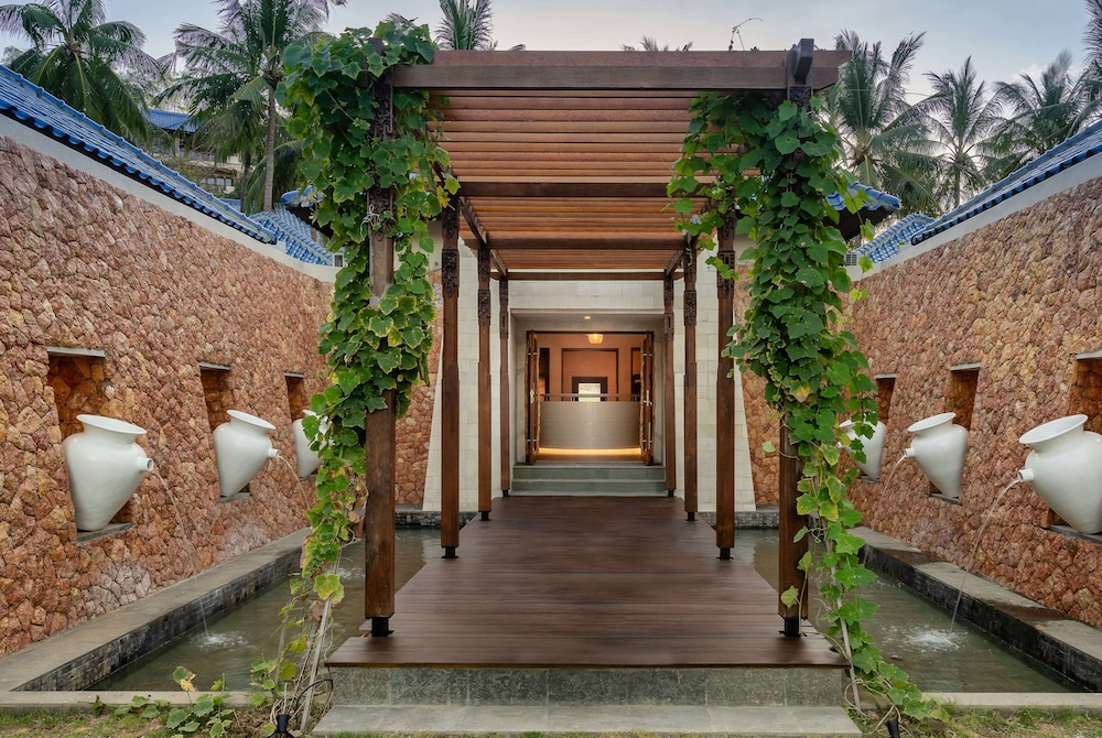 wyndham sundancer resort lombok