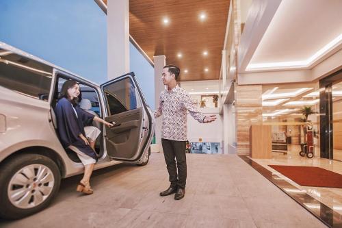 the azana hotel airport semarang
