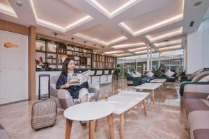 the azana hotel airport semarang