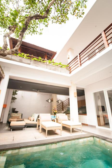apple villa and suite seminyak