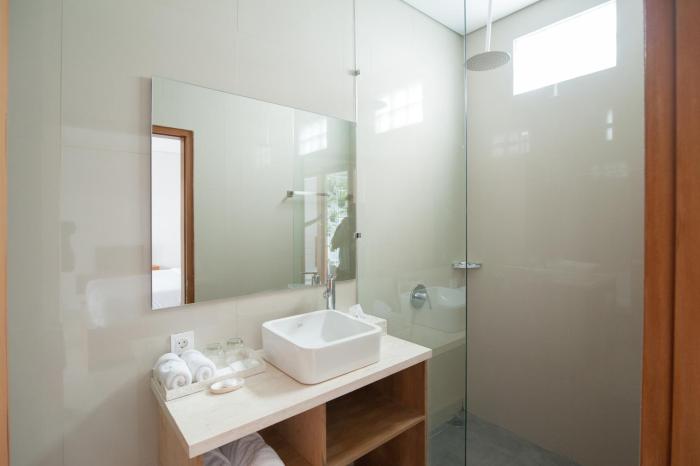 apple villa and suite seminyak