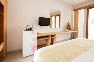 apple villa and suite seminyak