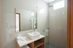 apple villa and suite seminyak