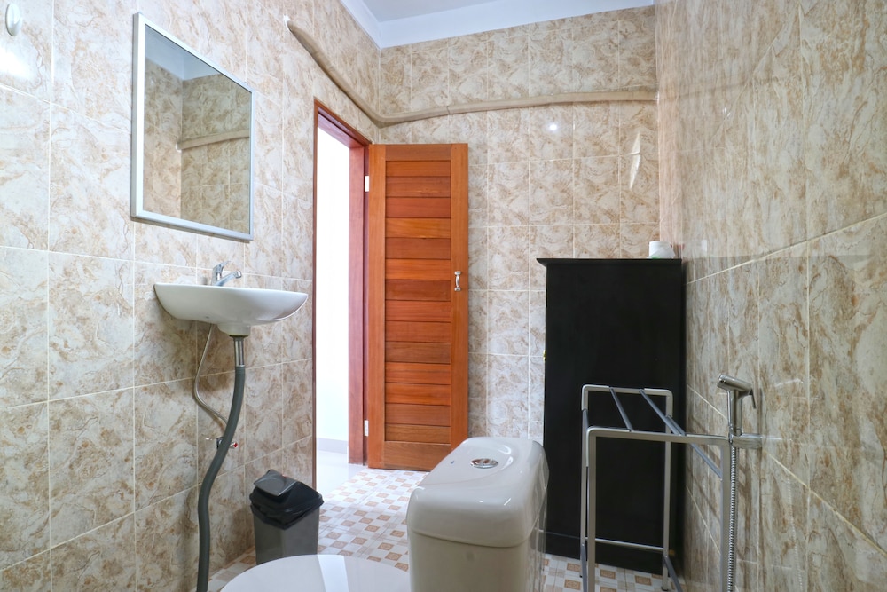 the wina echo beach guesthouse