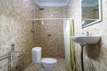 the wina echo beach guesthouse