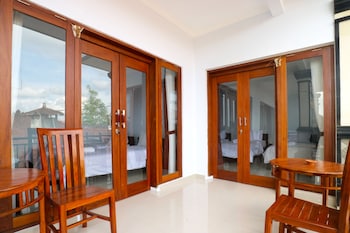 the wina echo beach guesthouse