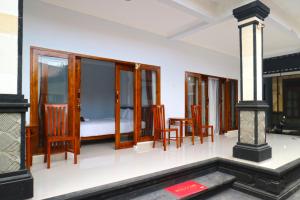 the wina echo beach guesthouse