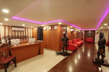 hom premiere abepura by horison
