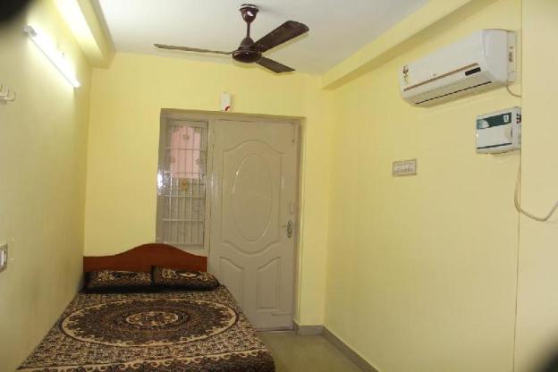 sai murugan lodge