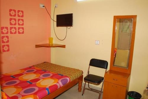 sai murugan lodge