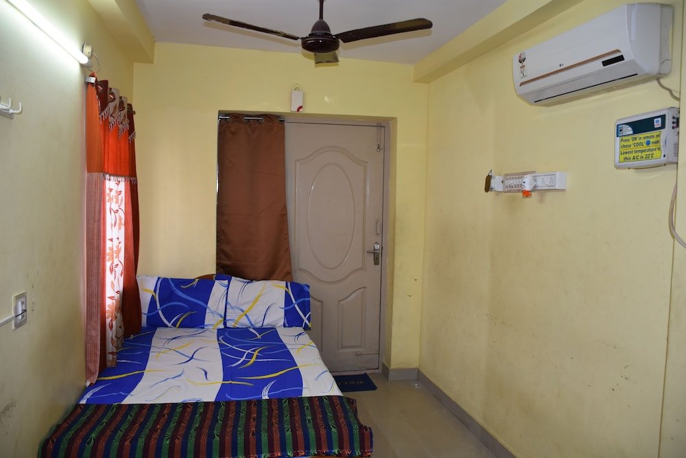 sai murugan lodge