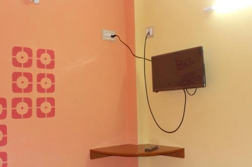 sai murugan lodge