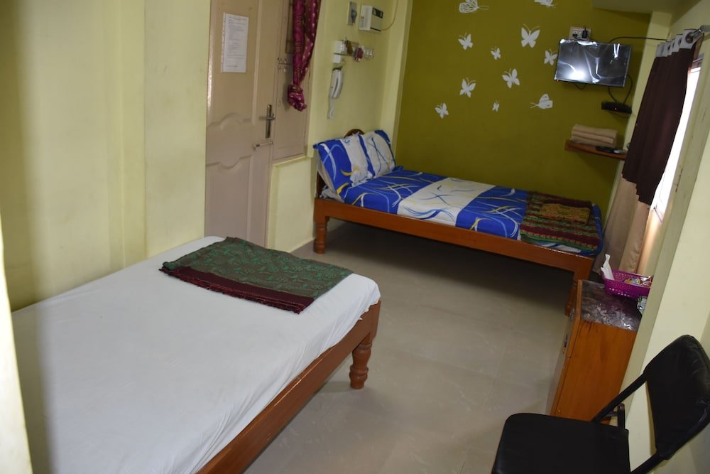 sai murugan lodge