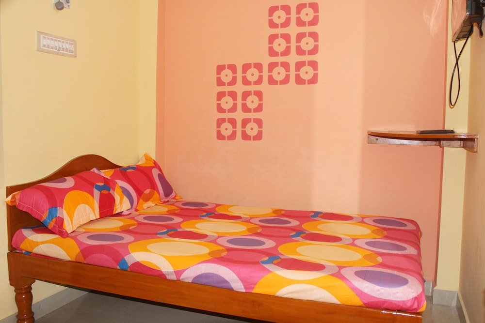 sai murugan lodge