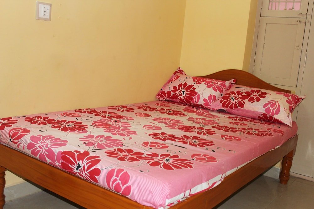 sai murugan lodge