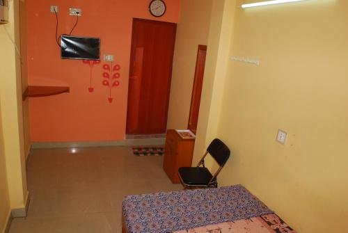 sai murugan lodge